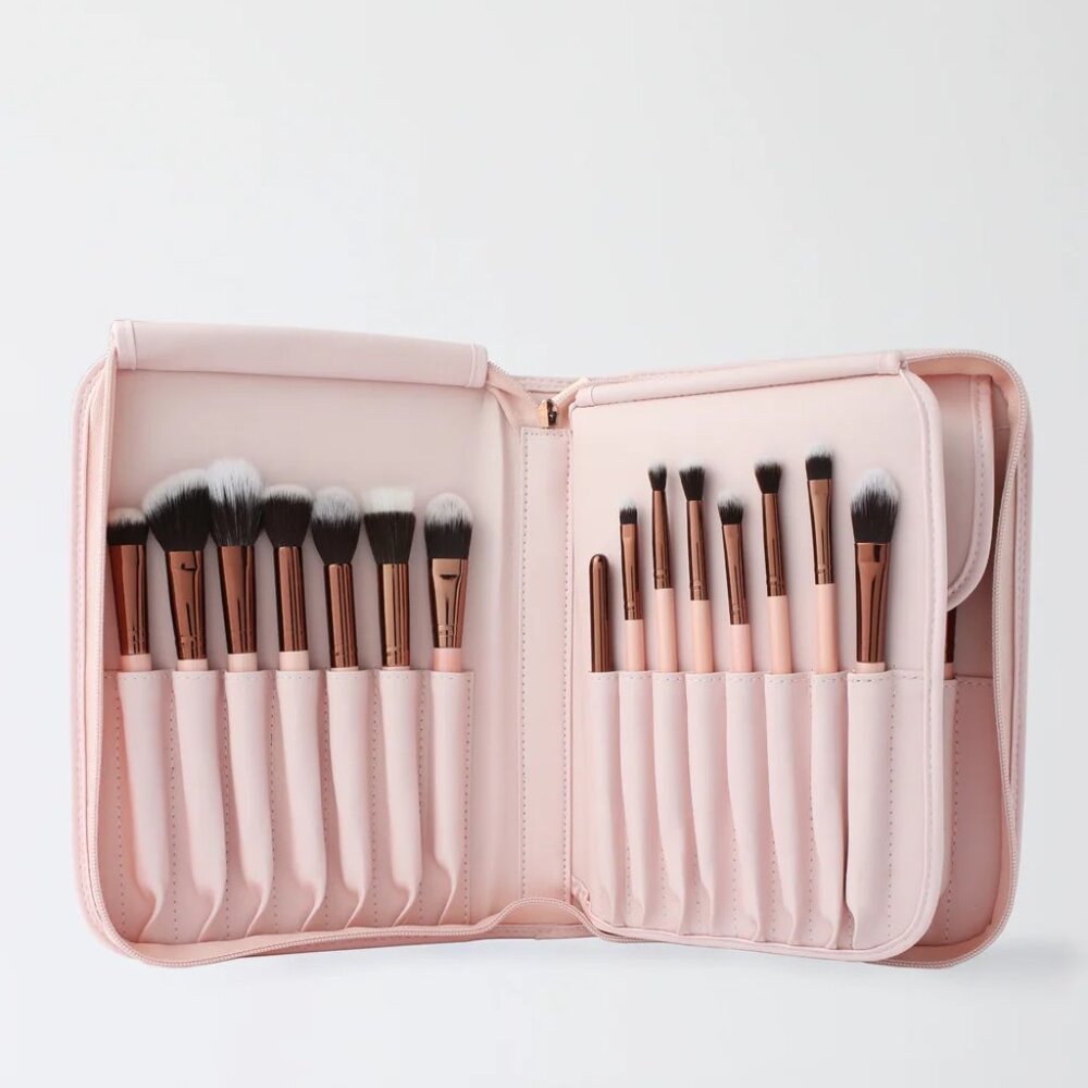 Luxie 30 Piece Brush Set - Rose Gold (New)